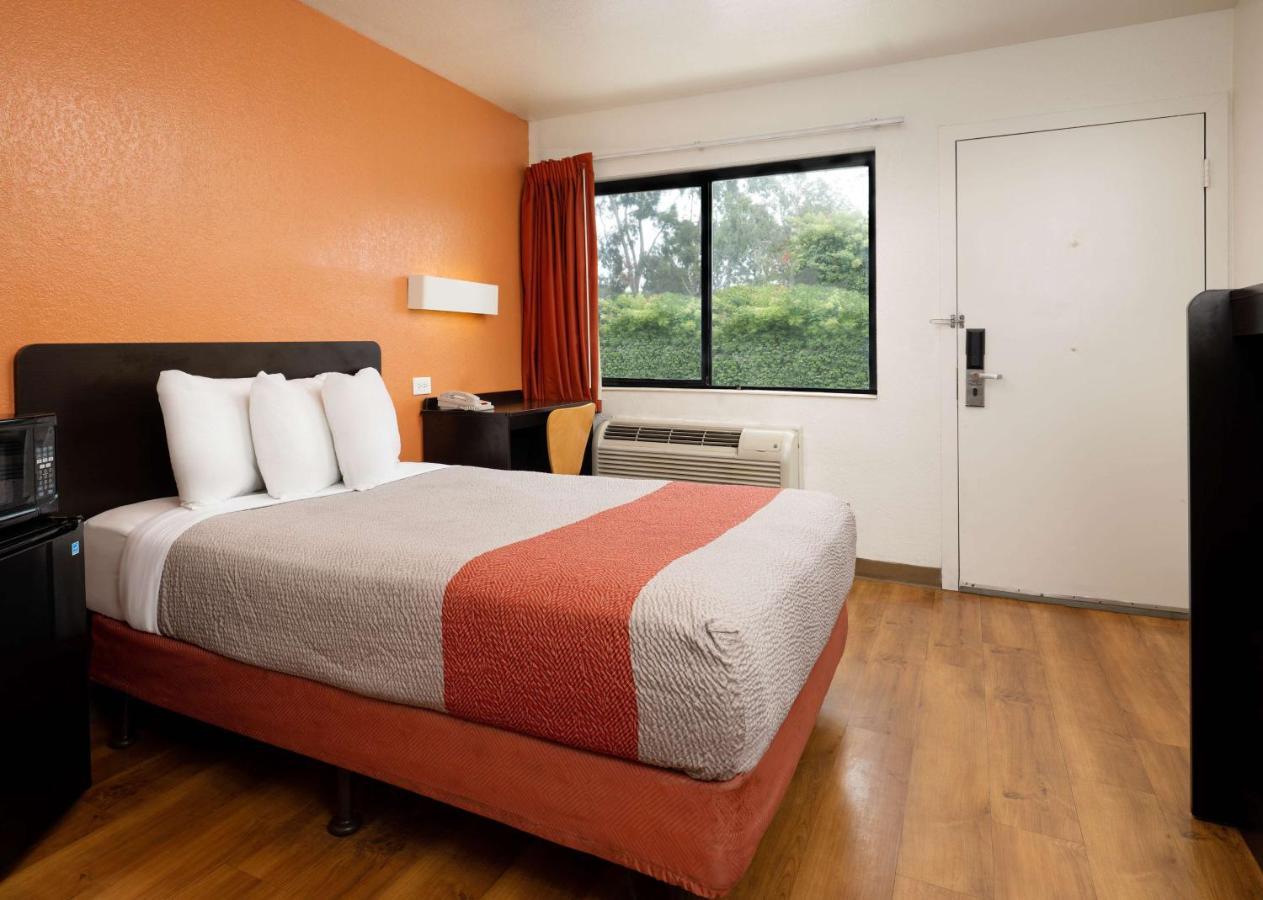 Motel 6-Camarillo, Ca Buitenkant foto