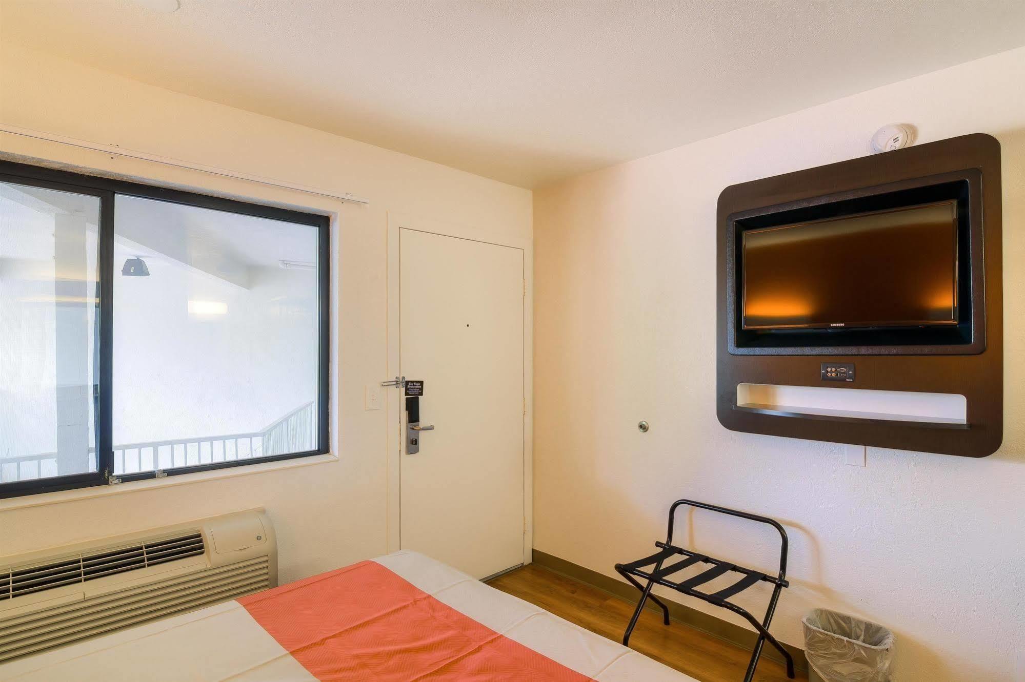 Motel 6-Camarillo, Ca Buitenkant foto
